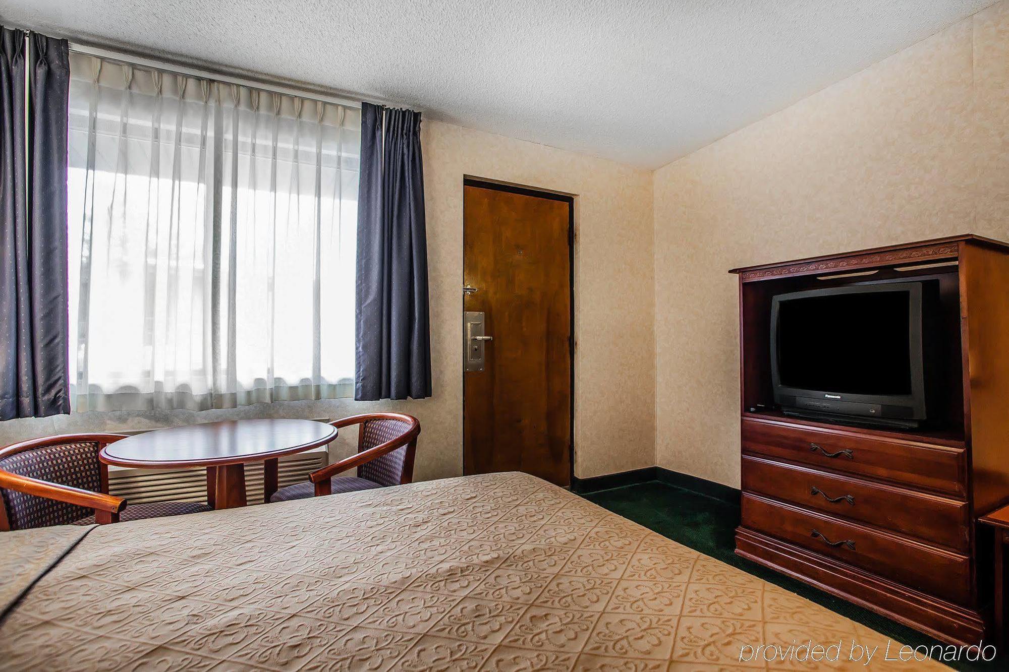 Knights Inn Montgomeryville Ngoại thất bức ảnh