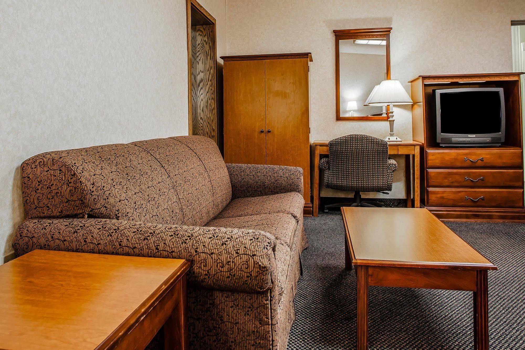 Knights Inn Montgomeryville Ngoại thất bức ảnh